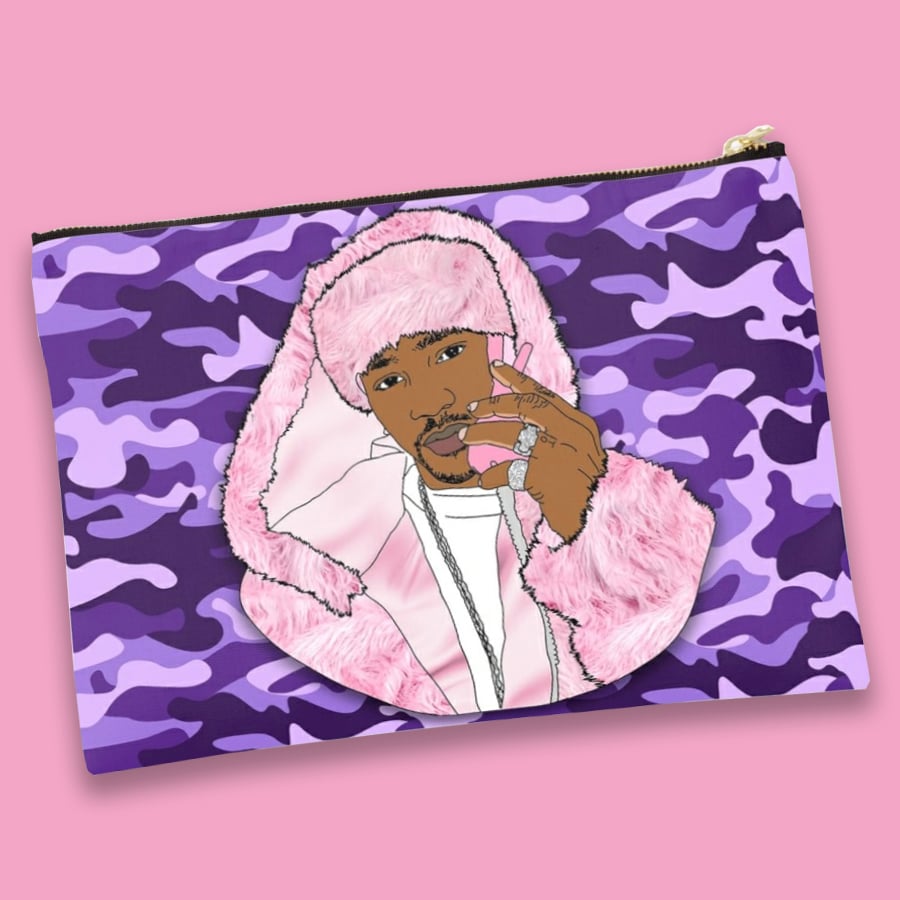 The "Man-a Lisa" Clutches & Totes