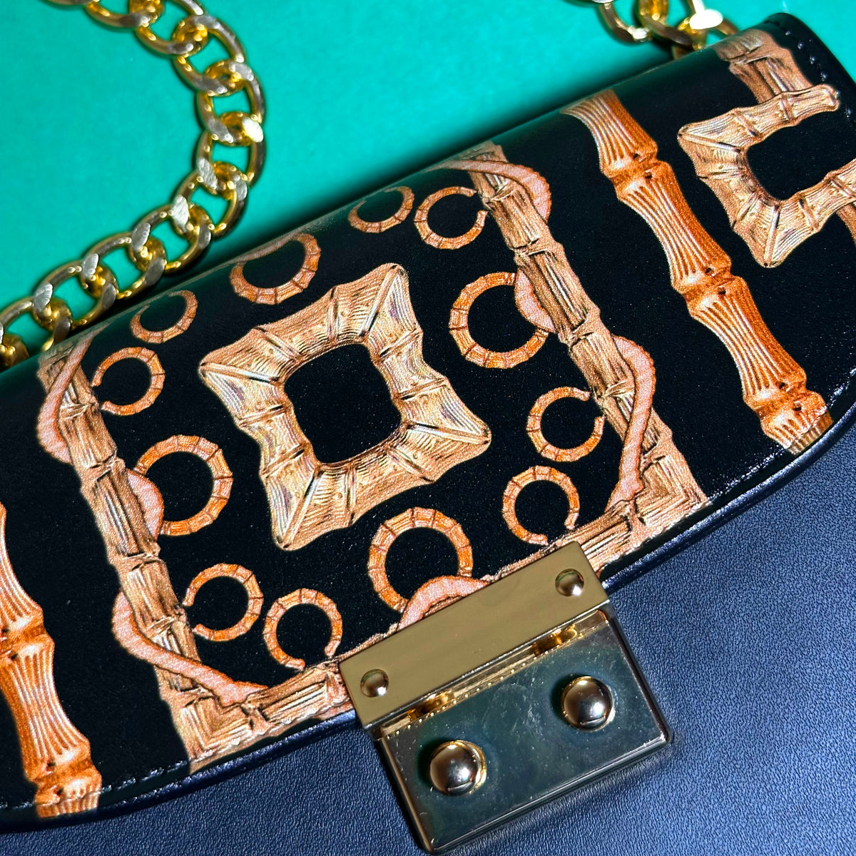 Bamboo Banga (Gold Chain Shoulder Bag) – KashmirVIII